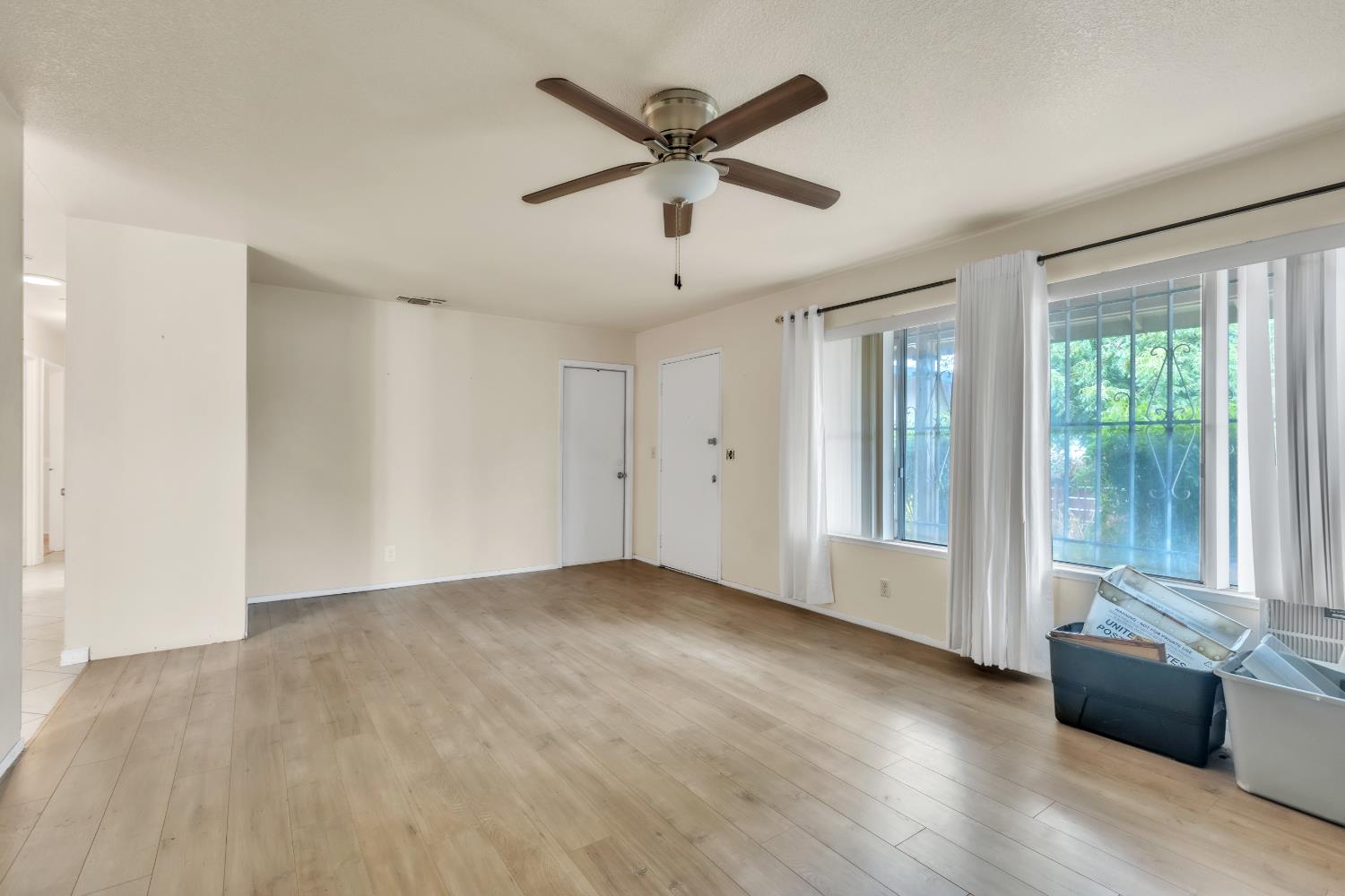 8018 Center Parkway