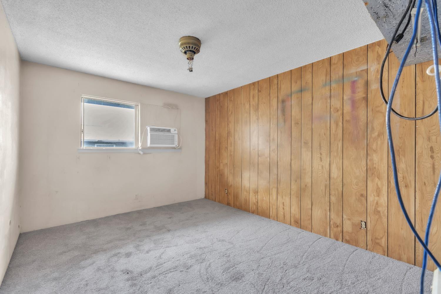 6424 Parkcrest Way