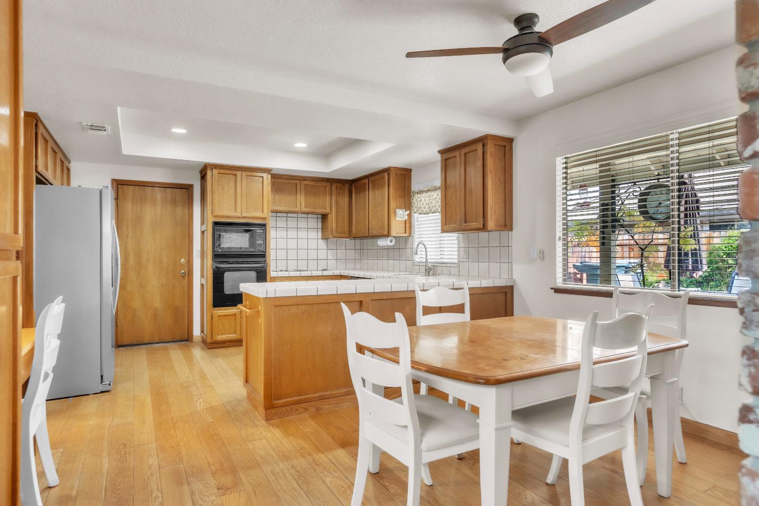 1046 Kensington Drive
