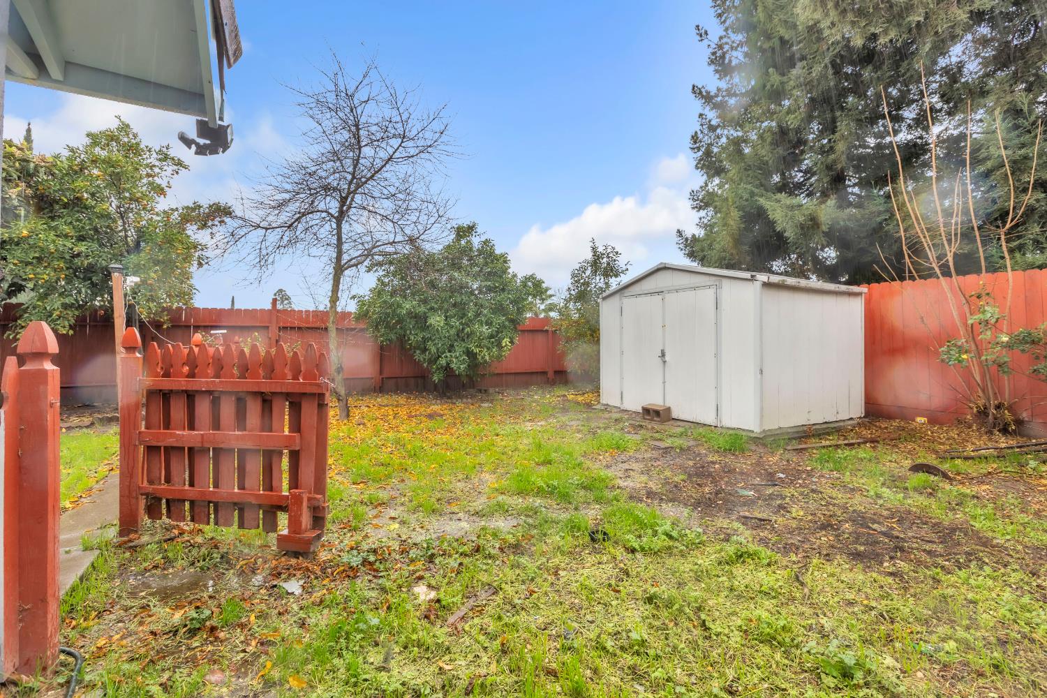 718 Castle Oaks Drive