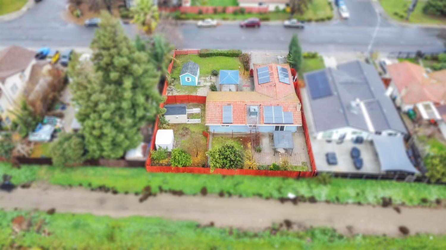 718 Castle Oaks Drive
