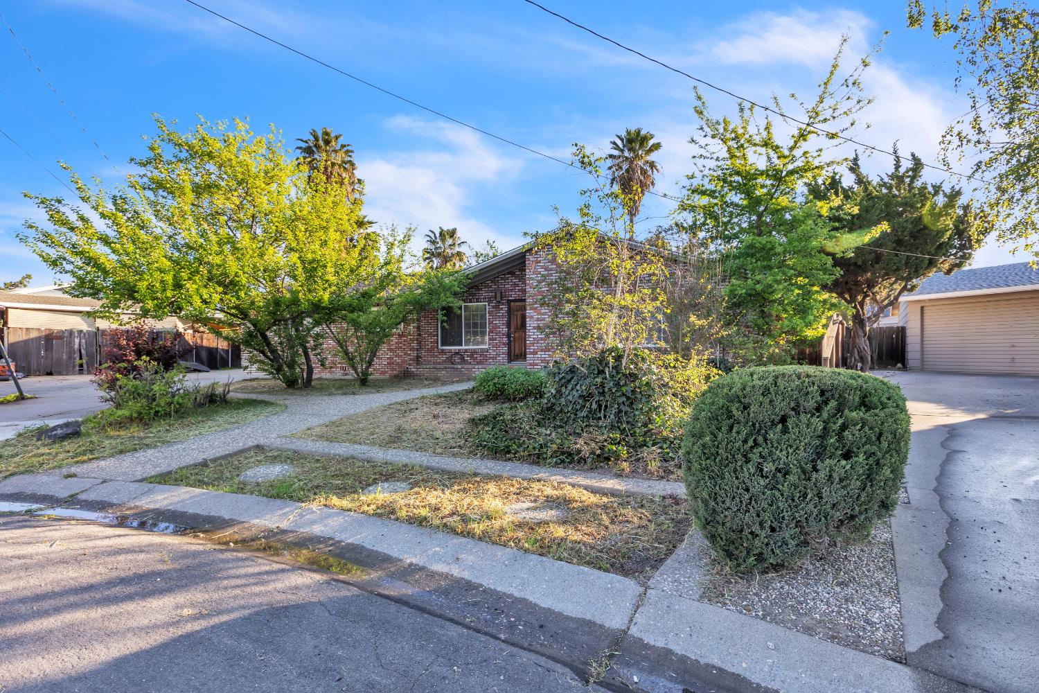 1528 Rancho Way