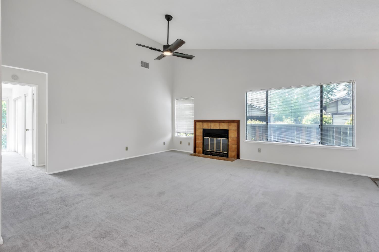 6400 Sunnyfield Way