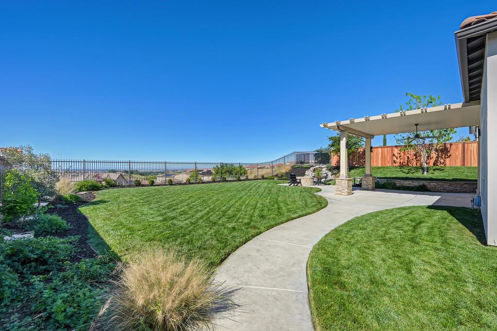 2037 Camino Verdera