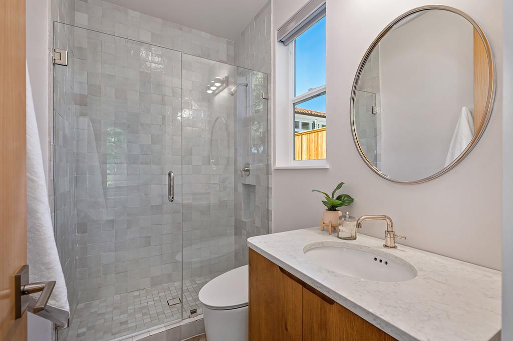 2037 Camino Verdera