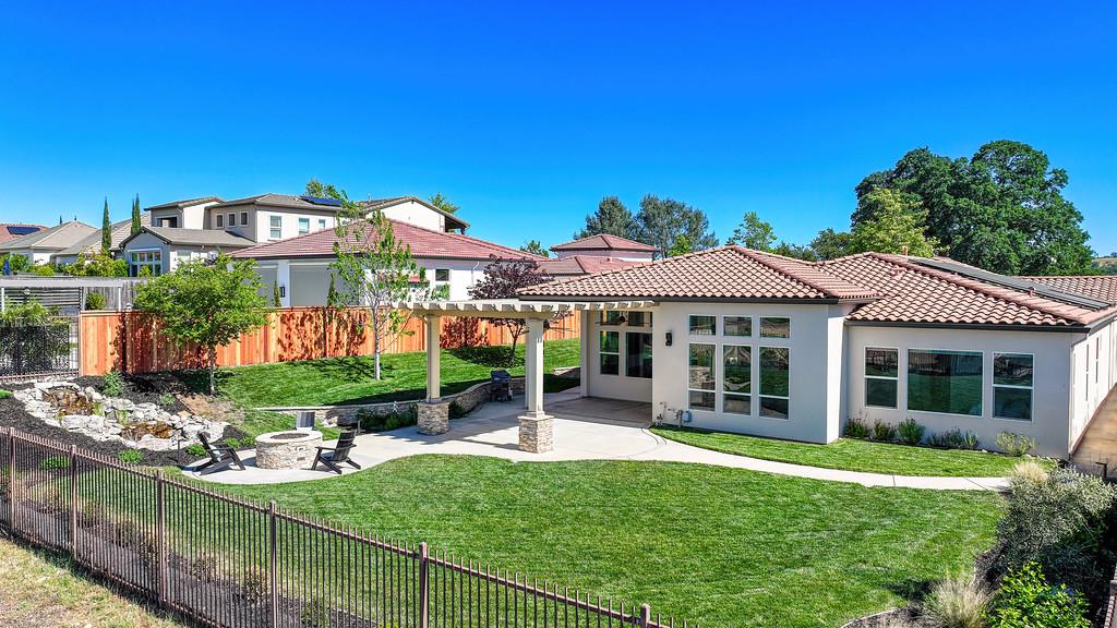 2037 Camino Verdera