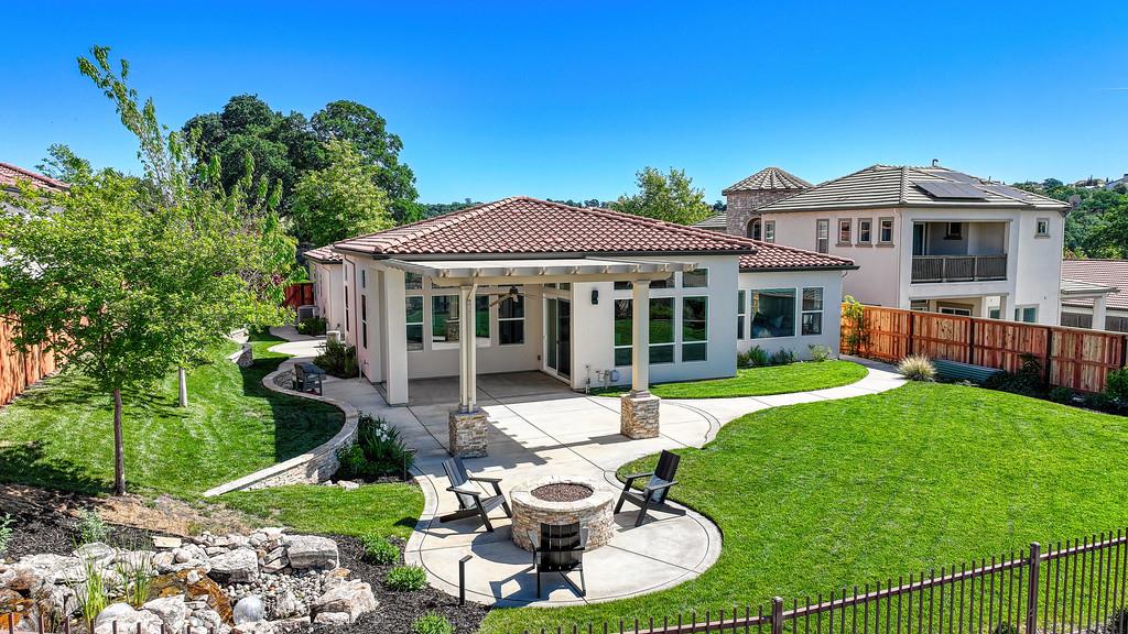 2037 Camino Verdera