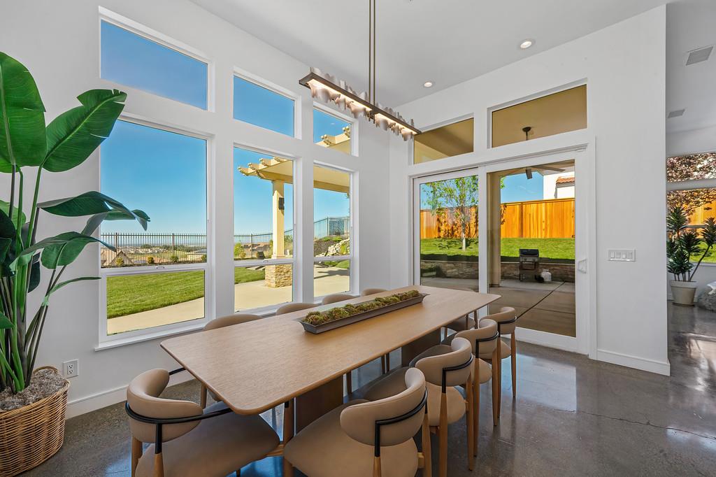 2037 Camino Verdera