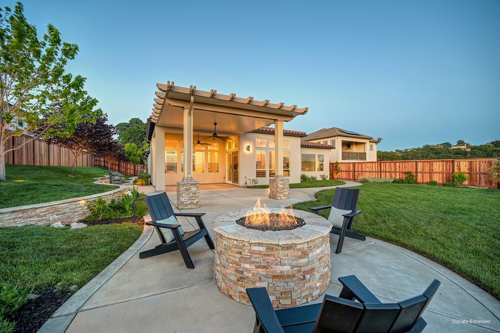 2037 Camino Verdera