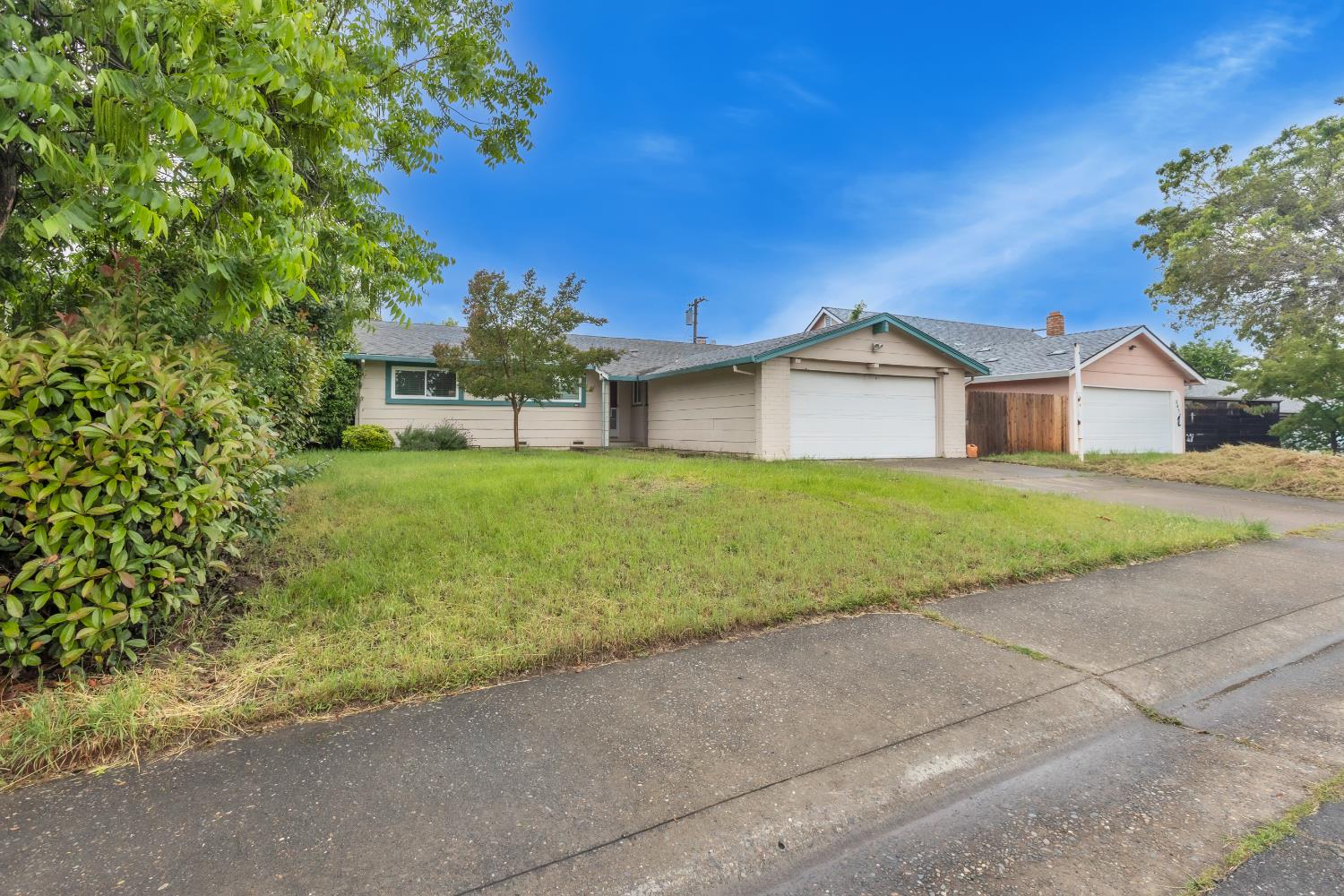 3421 Huntsman Drive