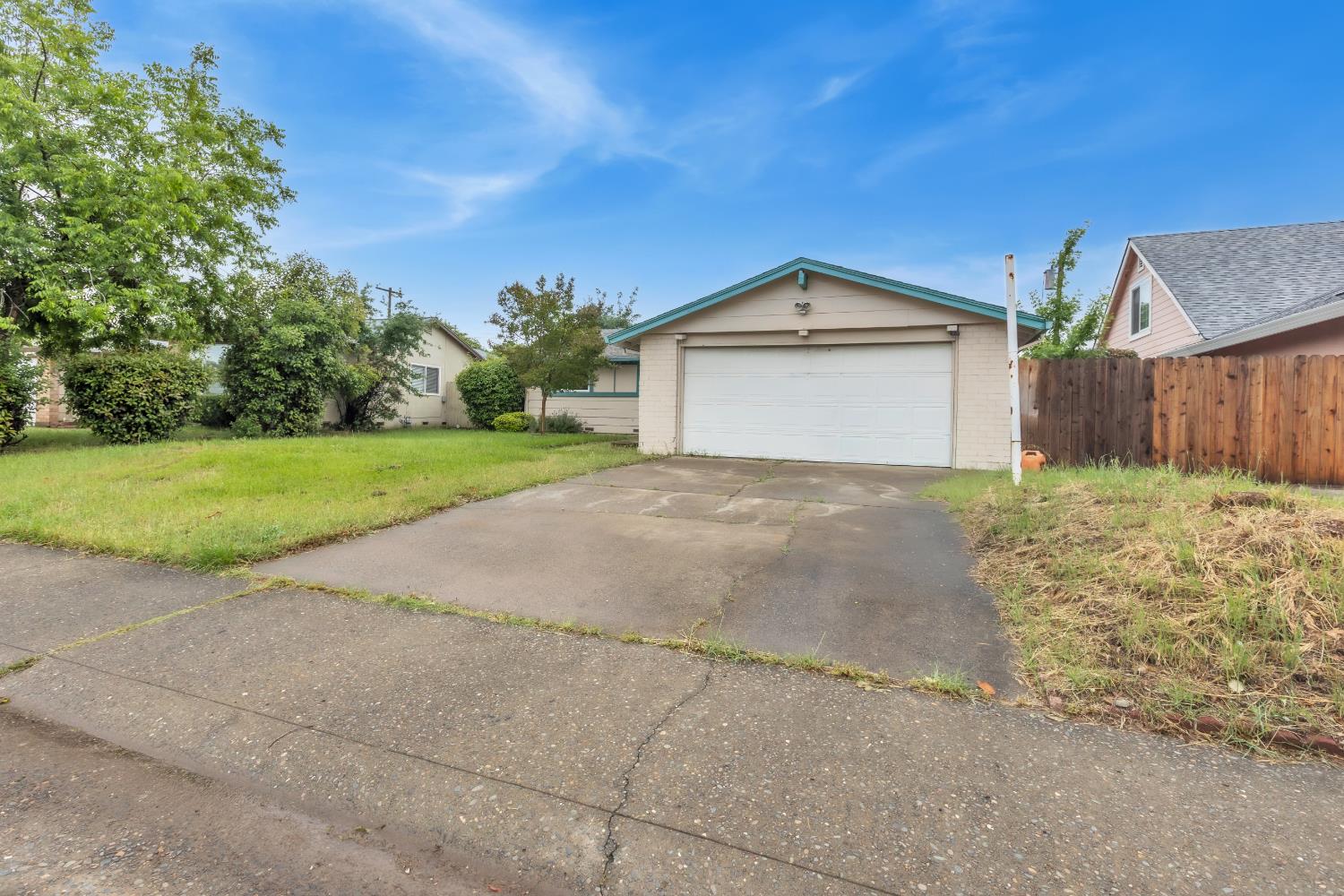 3421 Huntsman Drive