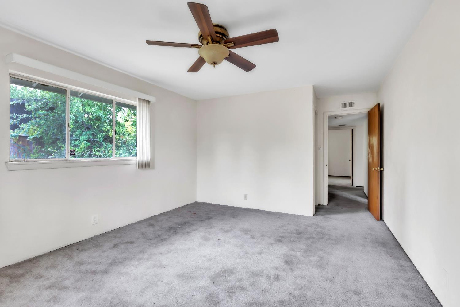 1260 El Sur Way