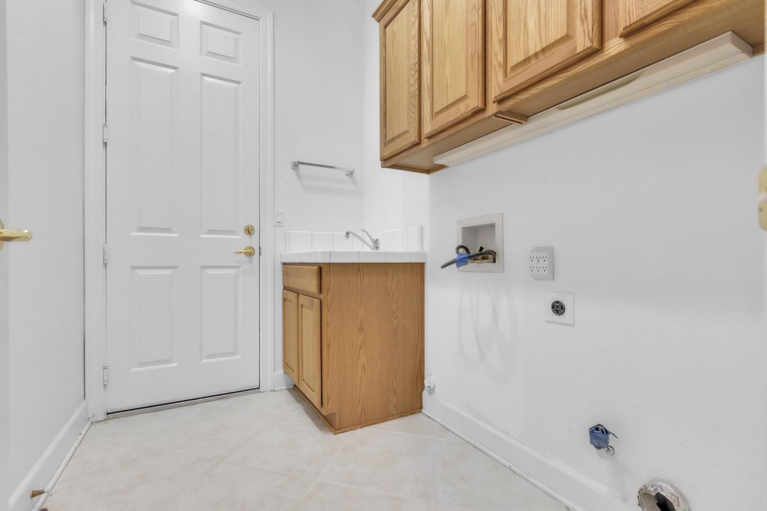 1800 Prairie View Lane