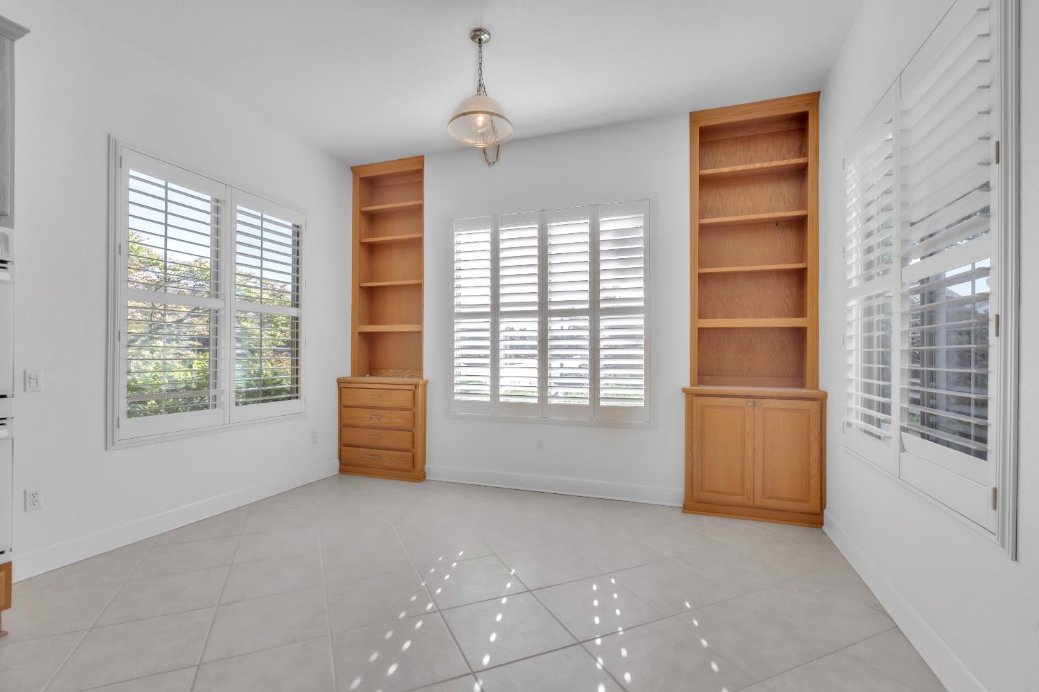 1800 Prairie View Lane