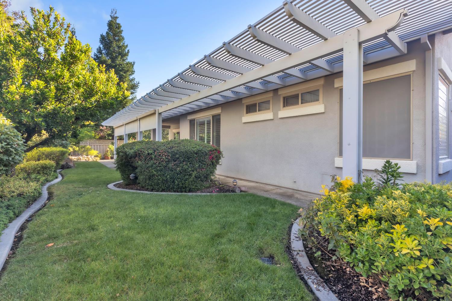 1800 Prairie View Lane