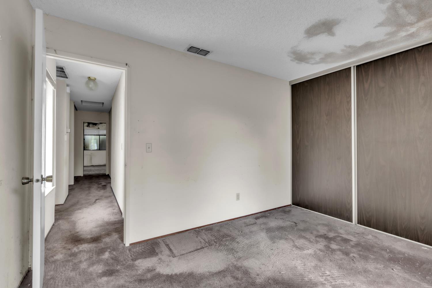15 Cedar Grove Court