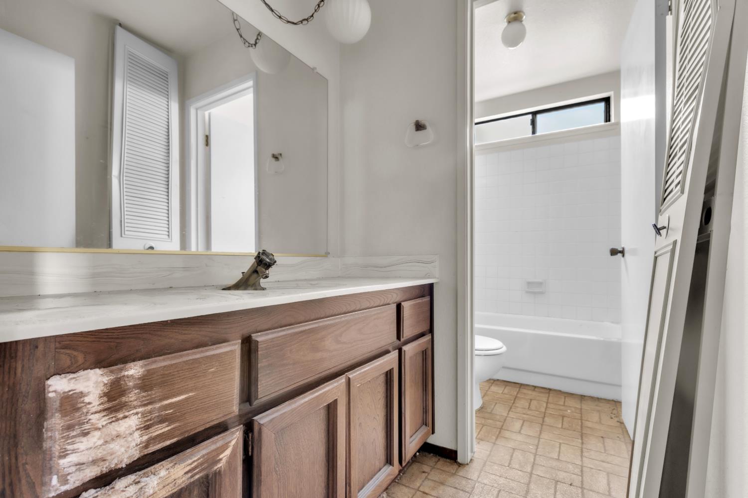 15 Cedar Grove Court