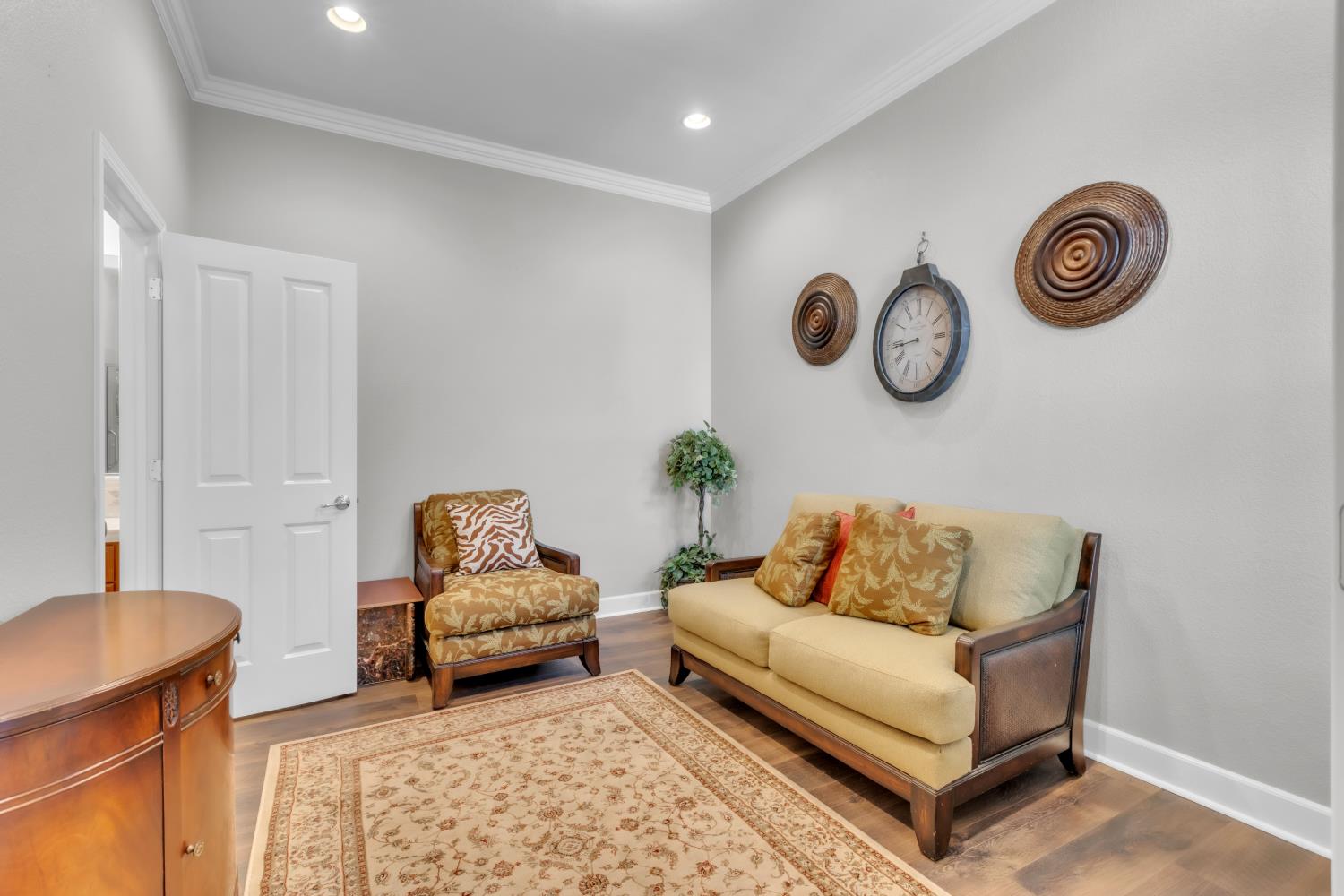 1616 Avondale Drive