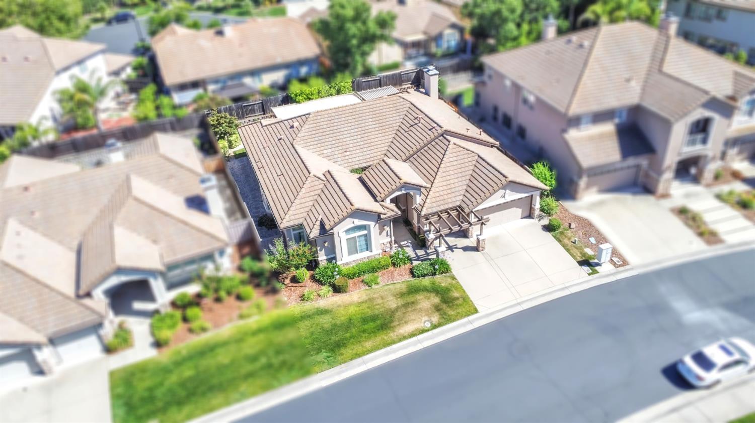 1616 Avondale Drive
