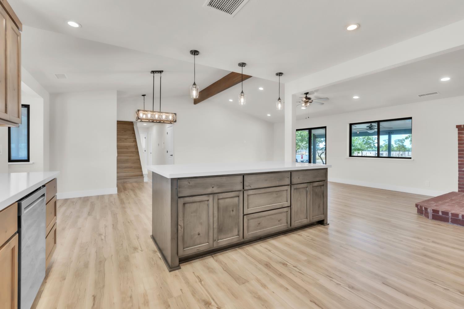 3559 Howsley Road