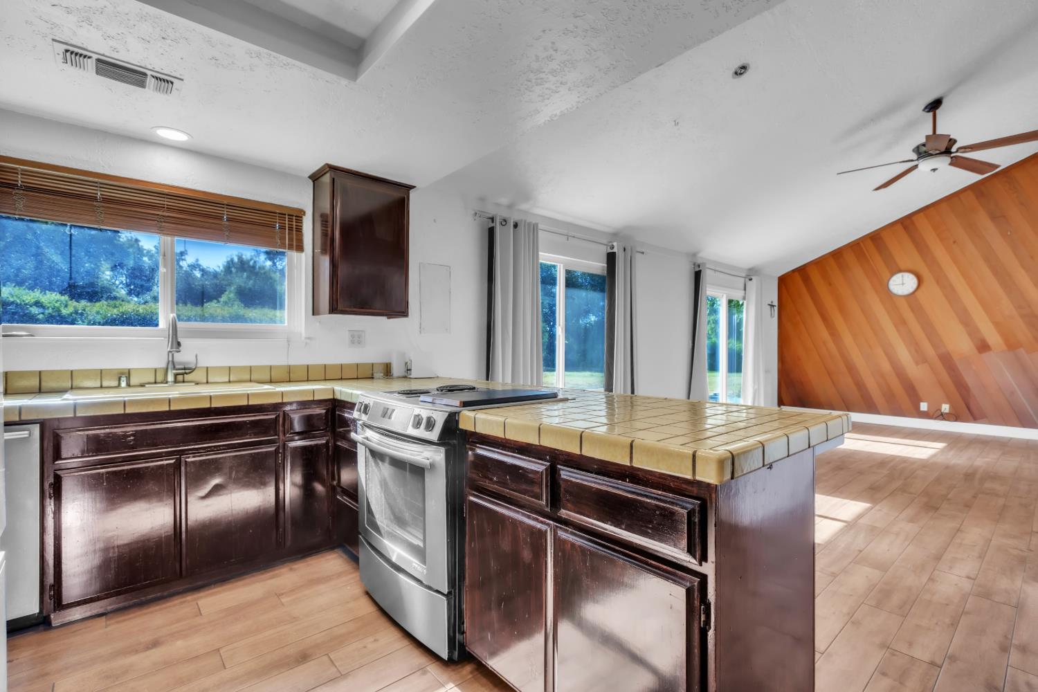 3241 Humphrey Road