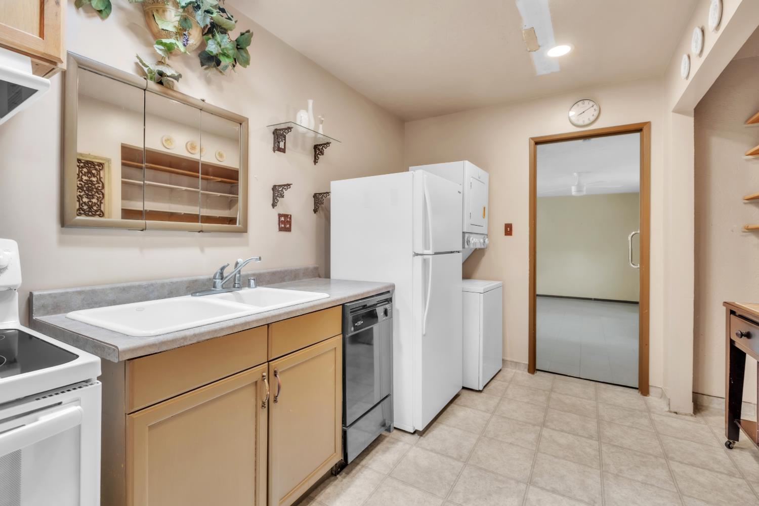 3241 Humphrey Road