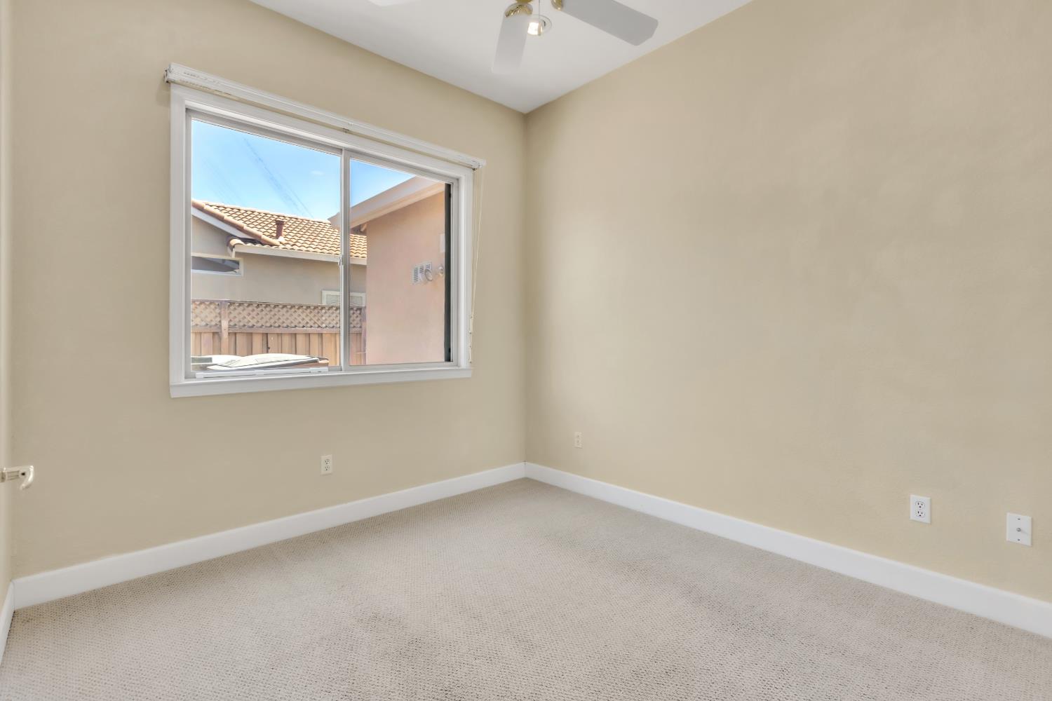 1052 Magnolia Lane