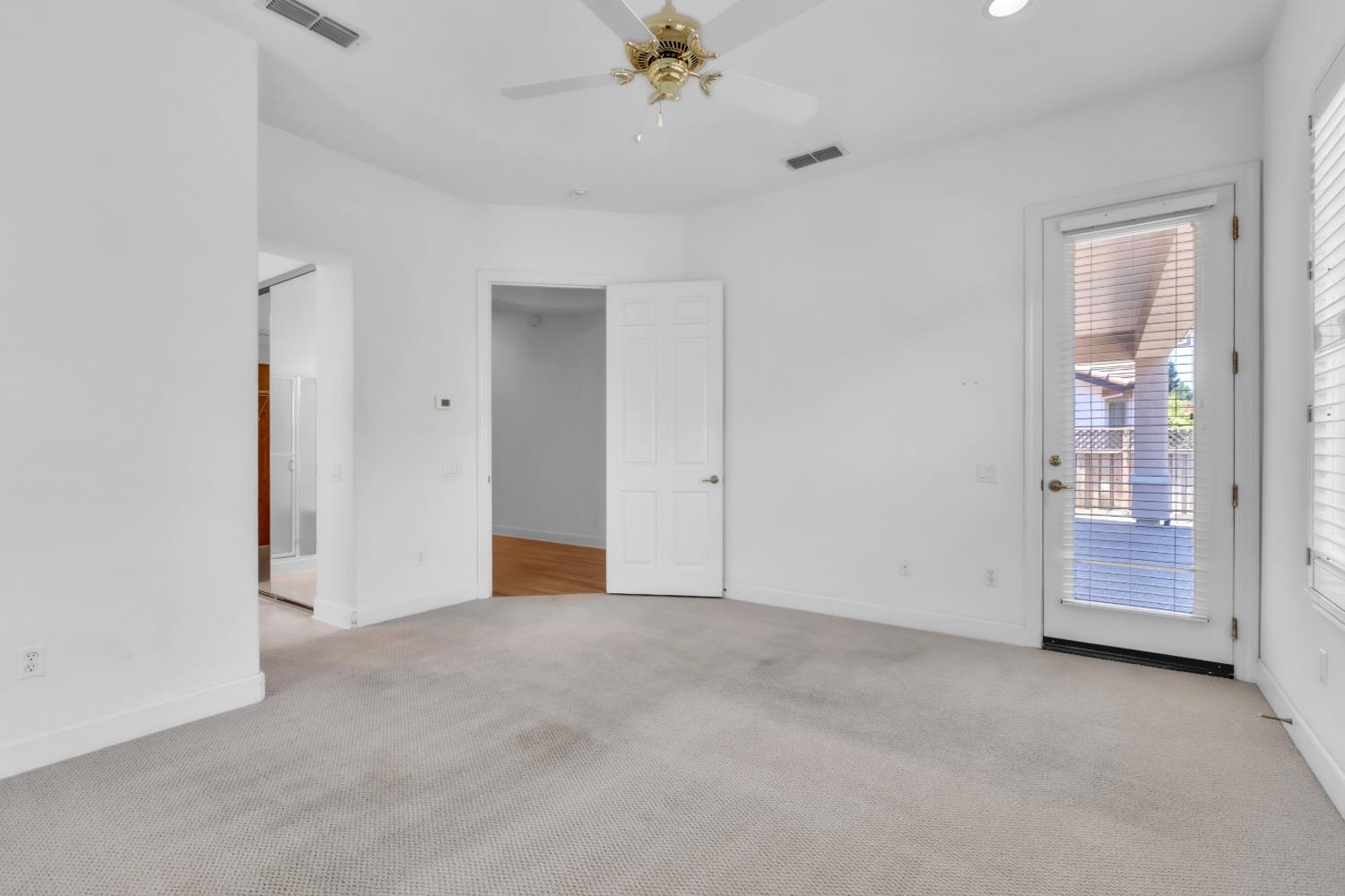 1052 Magnolia Lane