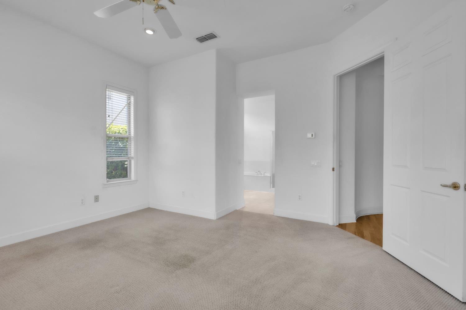 1052 Magnolia Lane