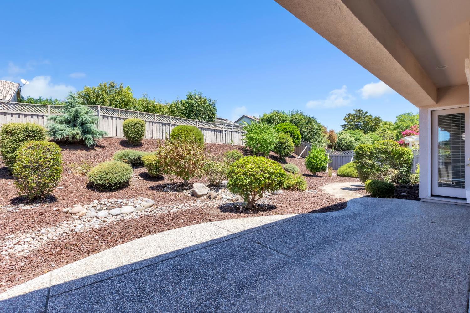 1052 Magnolia Lane