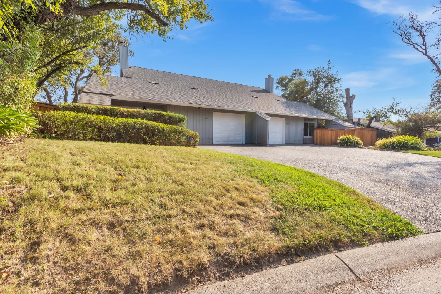6910 Folsom Oaks Court