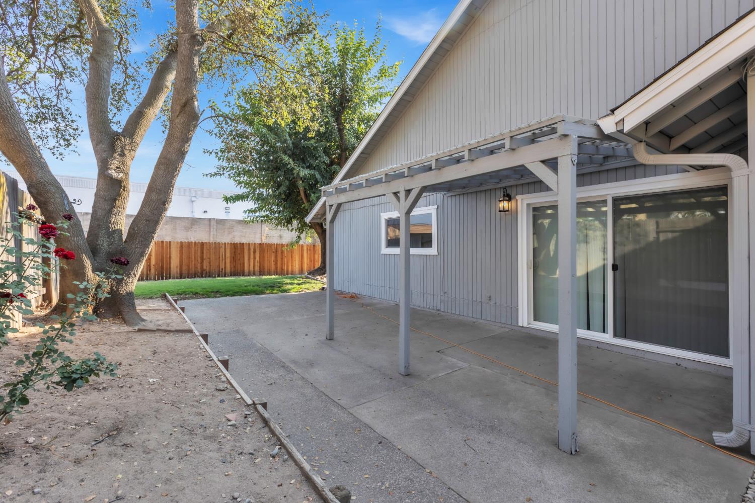 6910 Folsom Oaks Court