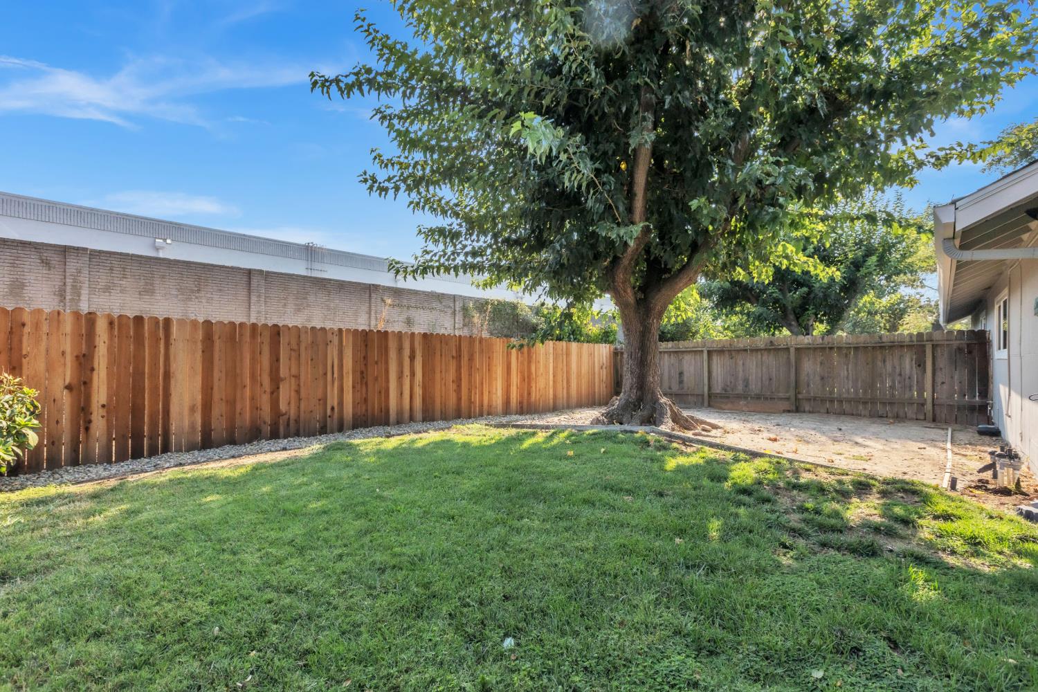 6910 Folsom Oaks Court