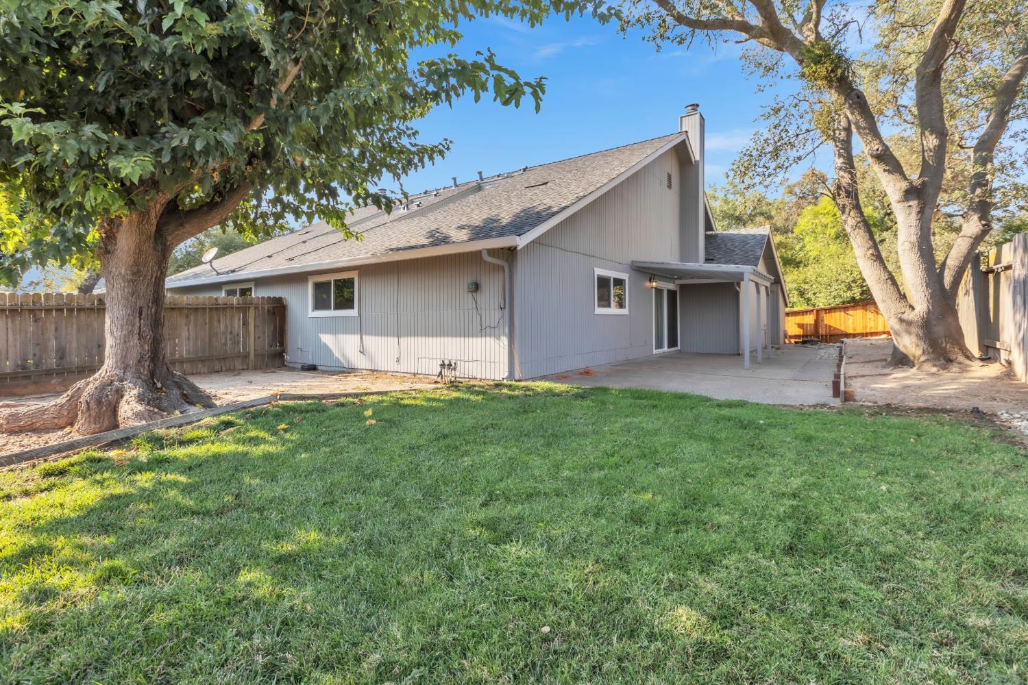6910 Folsom Oaks Court