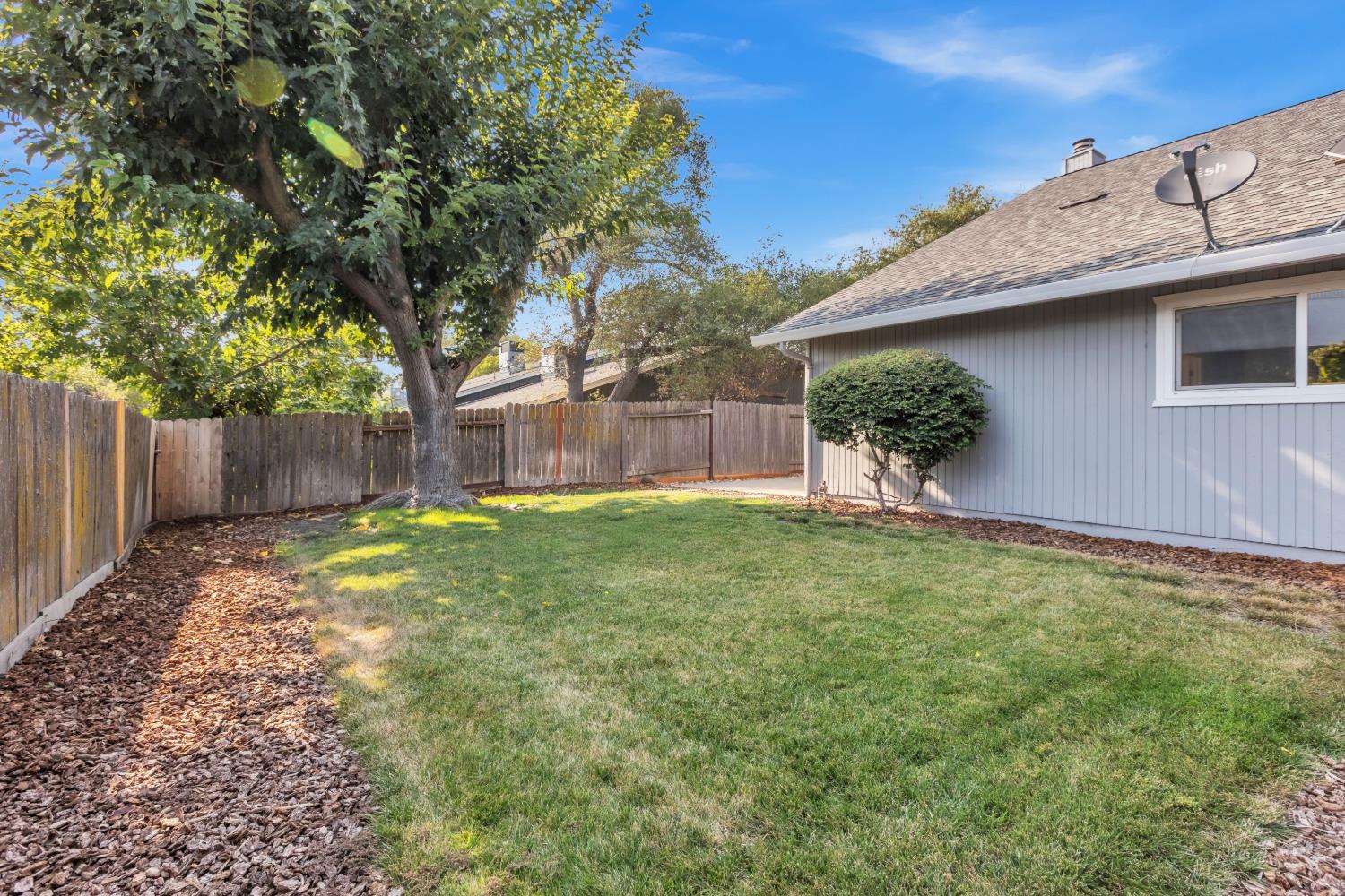6910 Folsom Oaks Court