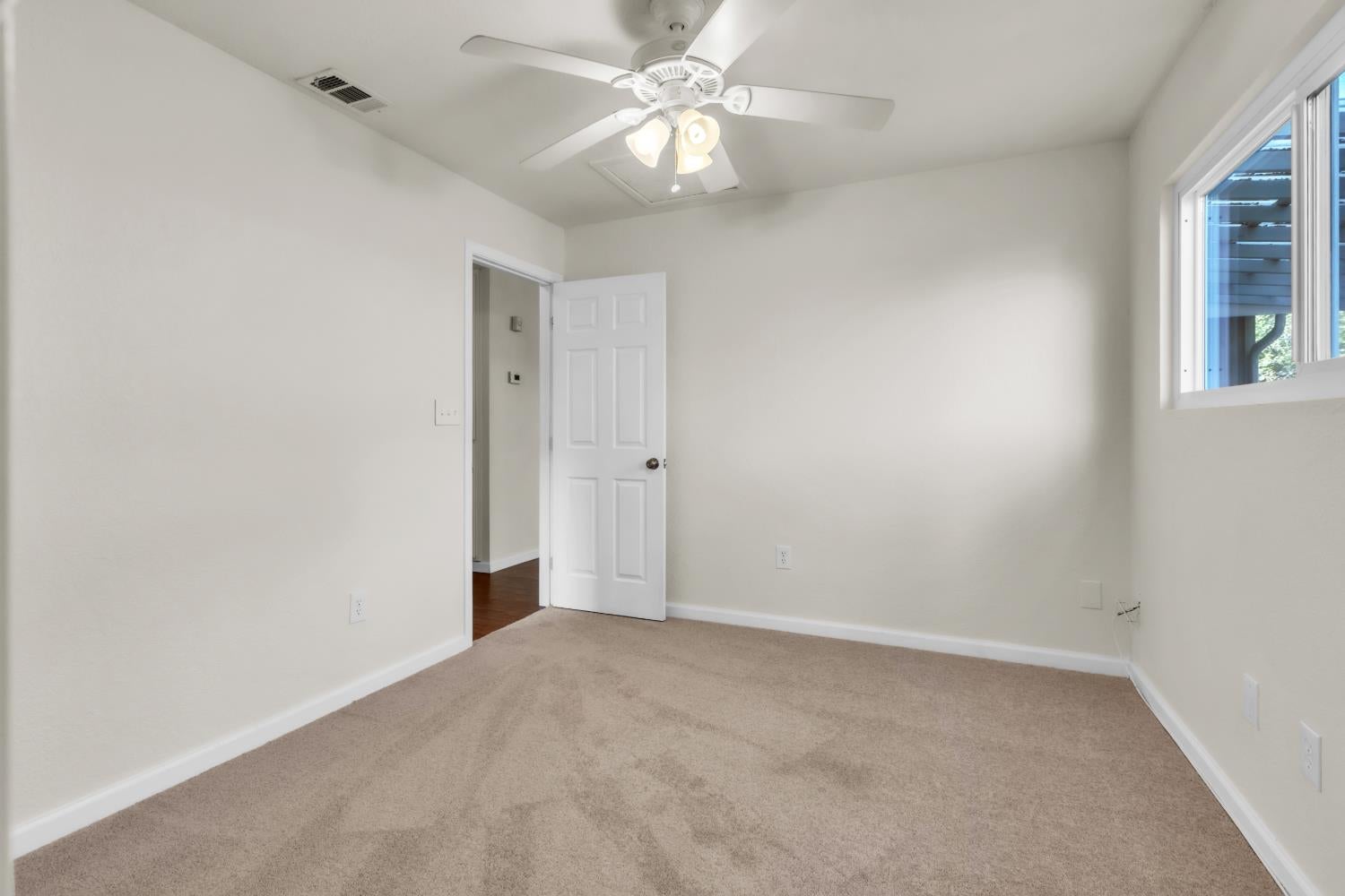 6910 Folsom Oaks Court
