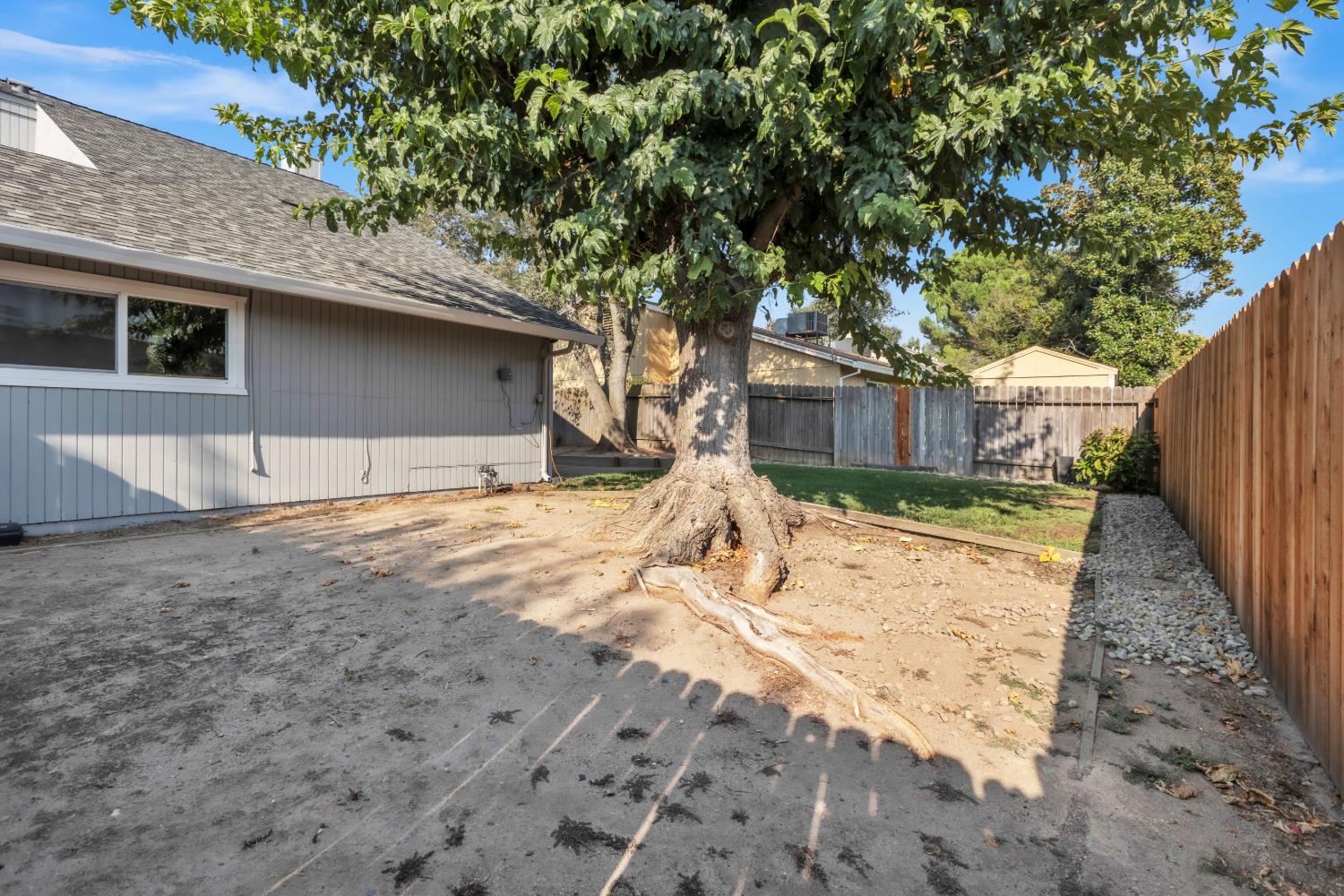 6910 Folsom Oaks Court