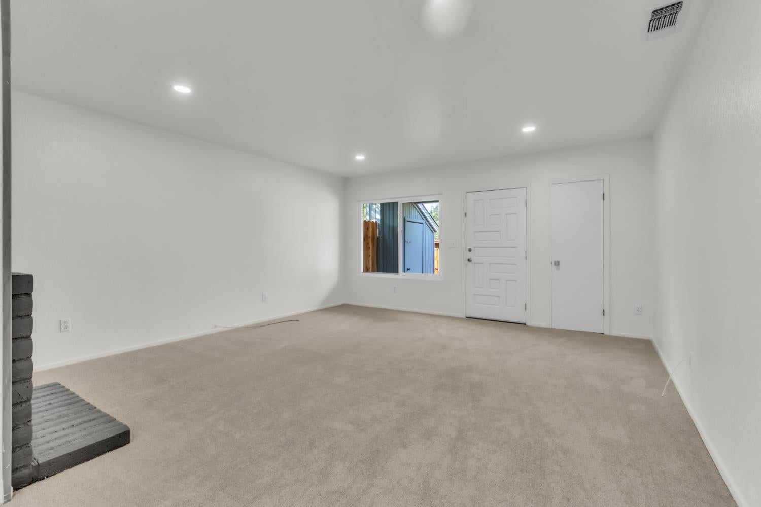 6910 Folsom Oaks Court