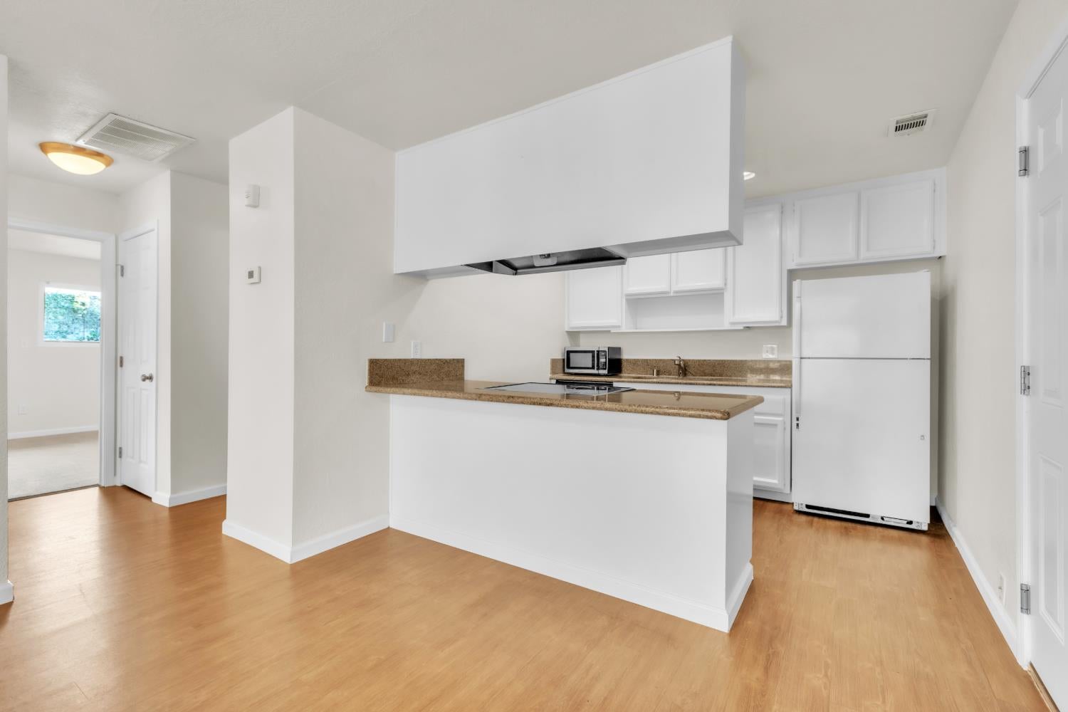 6910 Folsom Oaks Court