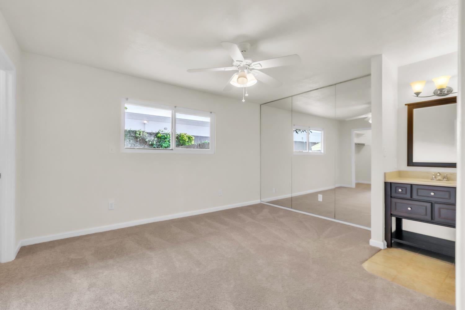 6910 Folsom Oaks Court