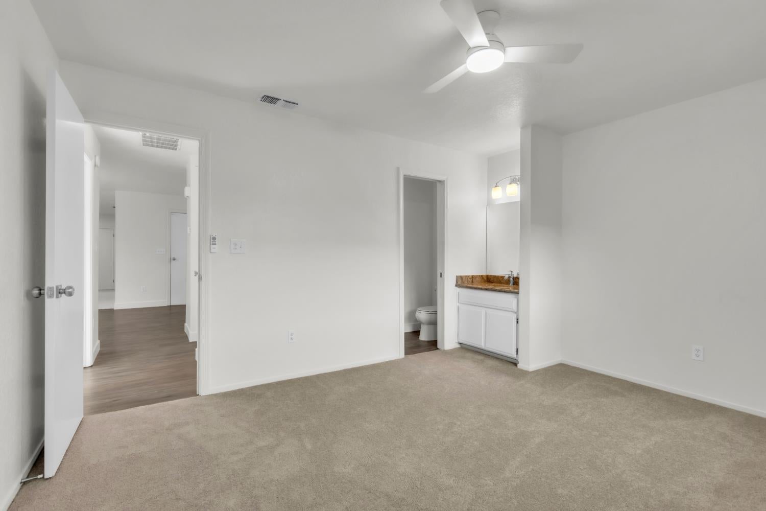 6910 Folsom Oaks Court