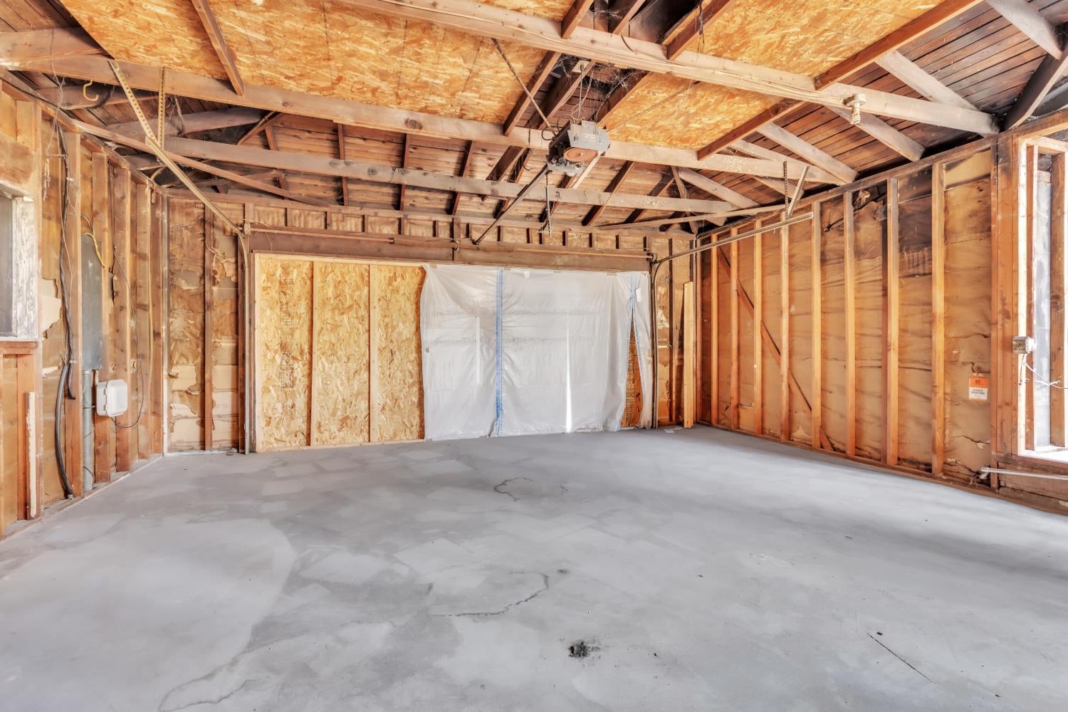 1591 Sharon Drive