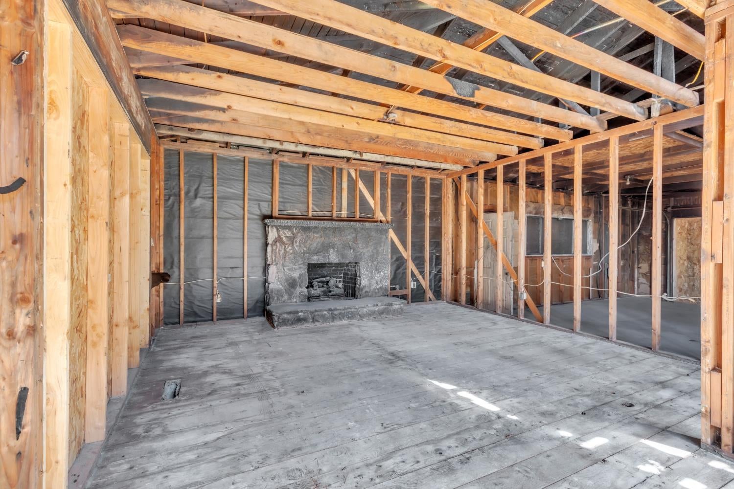1591 Sharon Drive