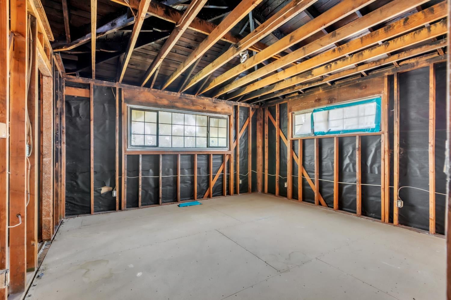 1591 Sharon Drive