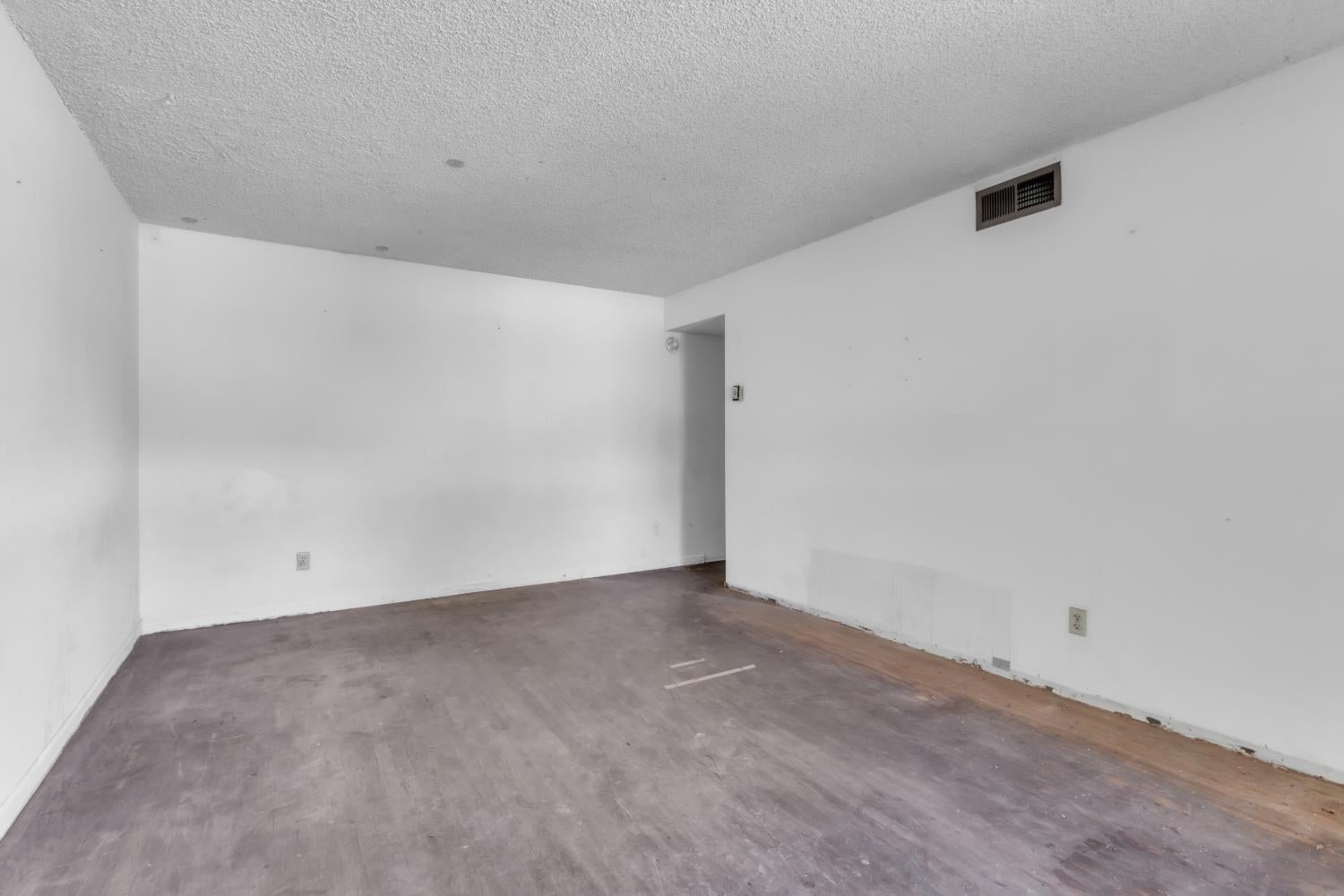 1309 Topaz Way