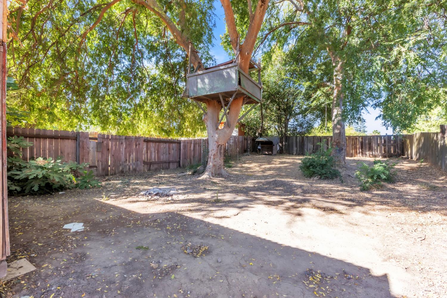 1309 Topaz Way