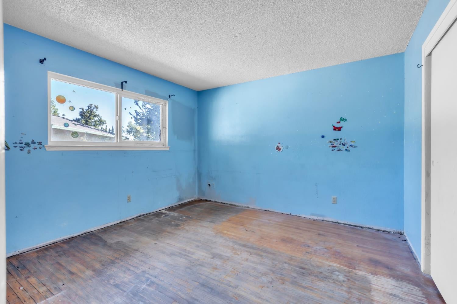1309 Topaz Way