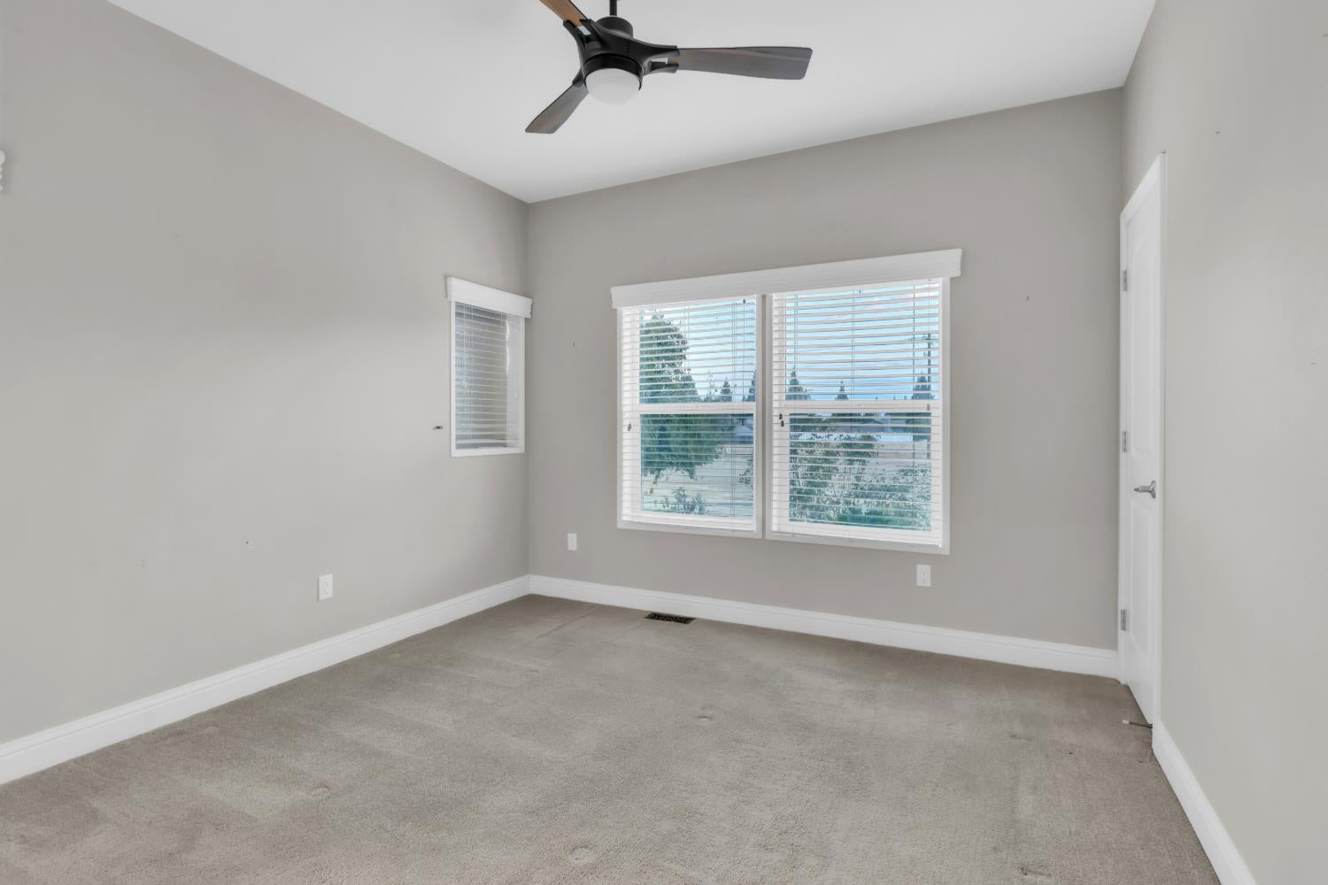 53 Hancock Dr