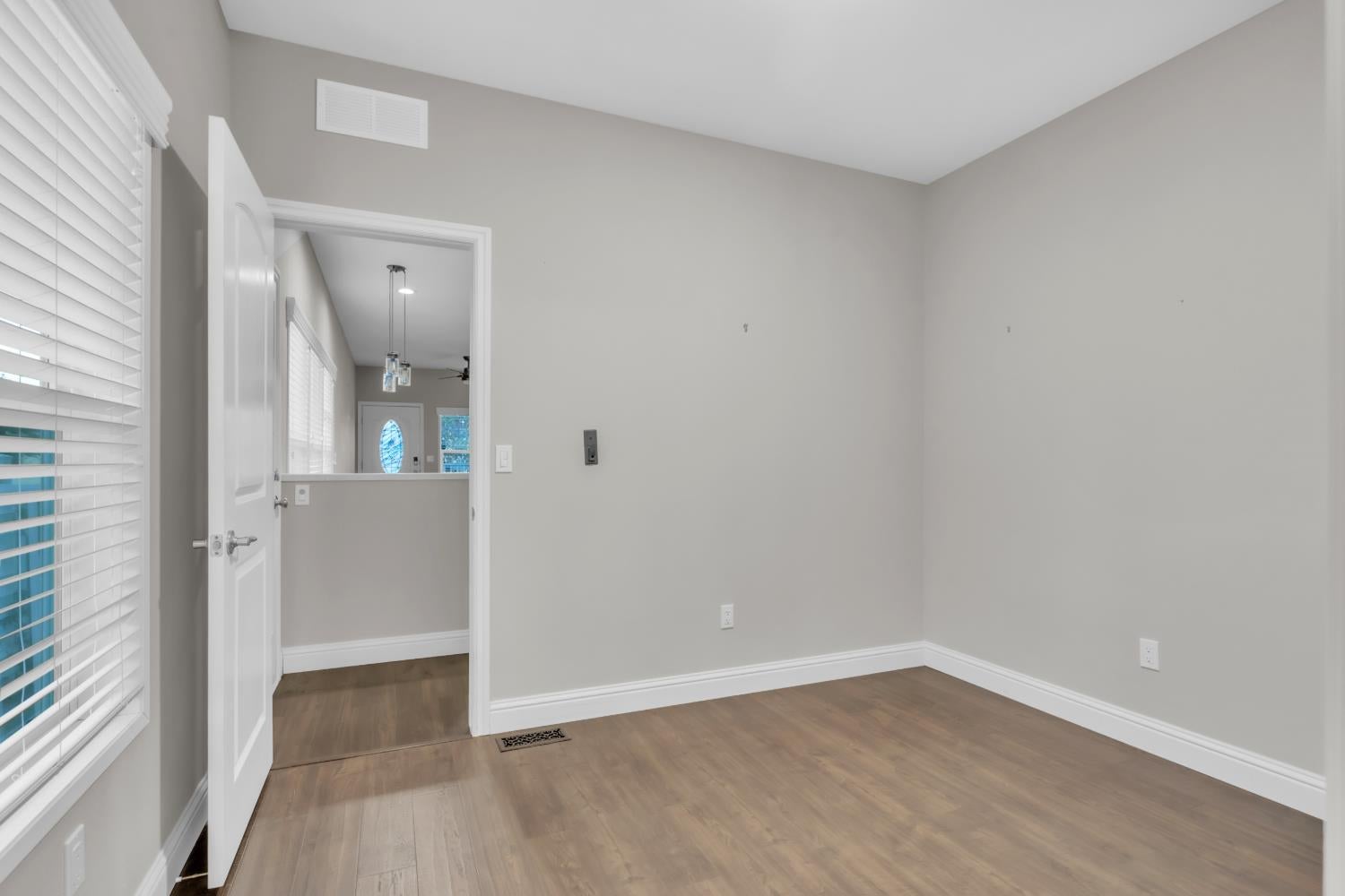 53 Hancock Dr