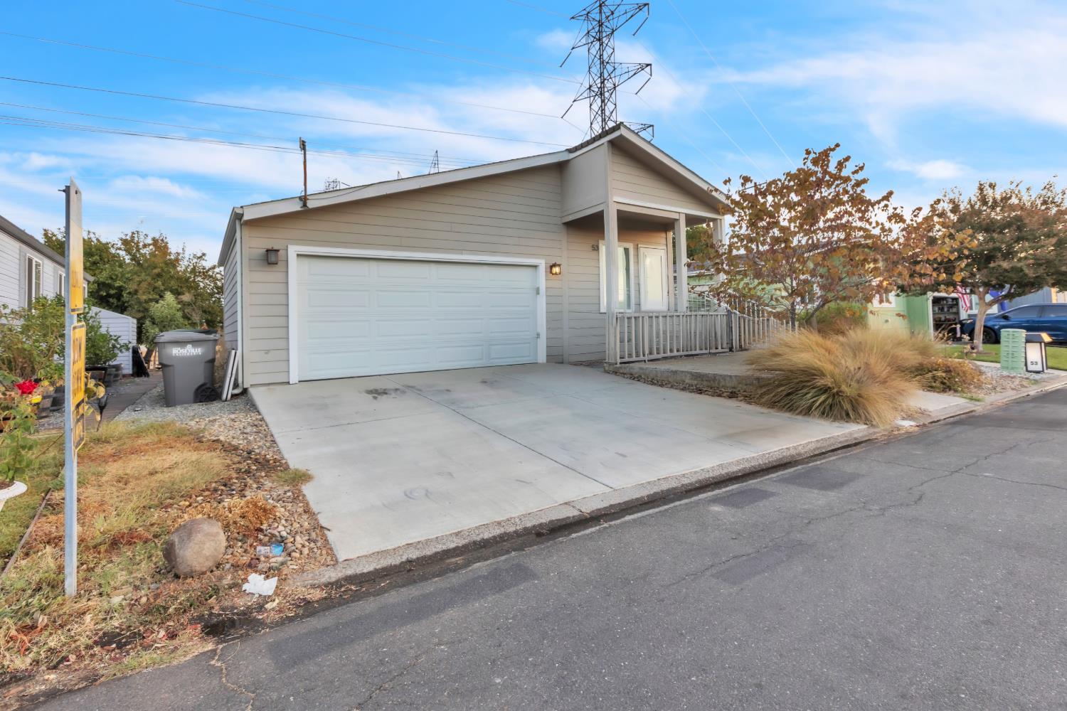 53 Hancock Dr